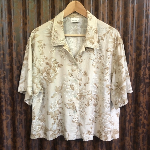 Koret Tops - Vintage Koret button front short sleeve top